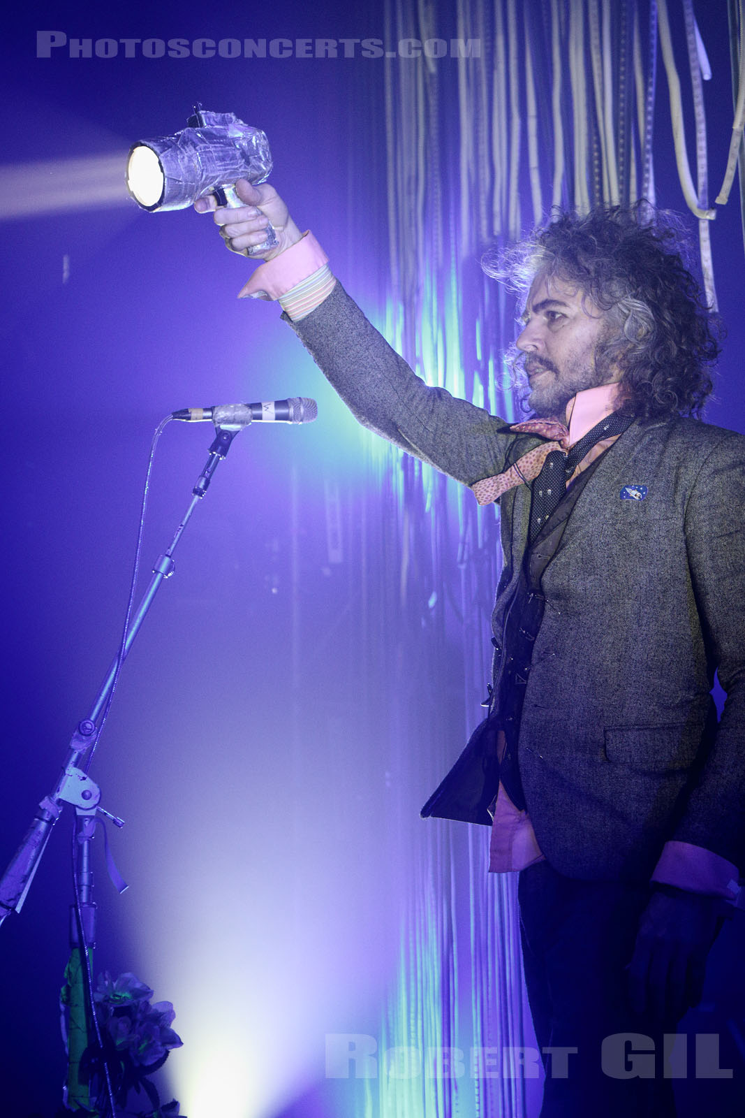 THE FLAMING LIPS
