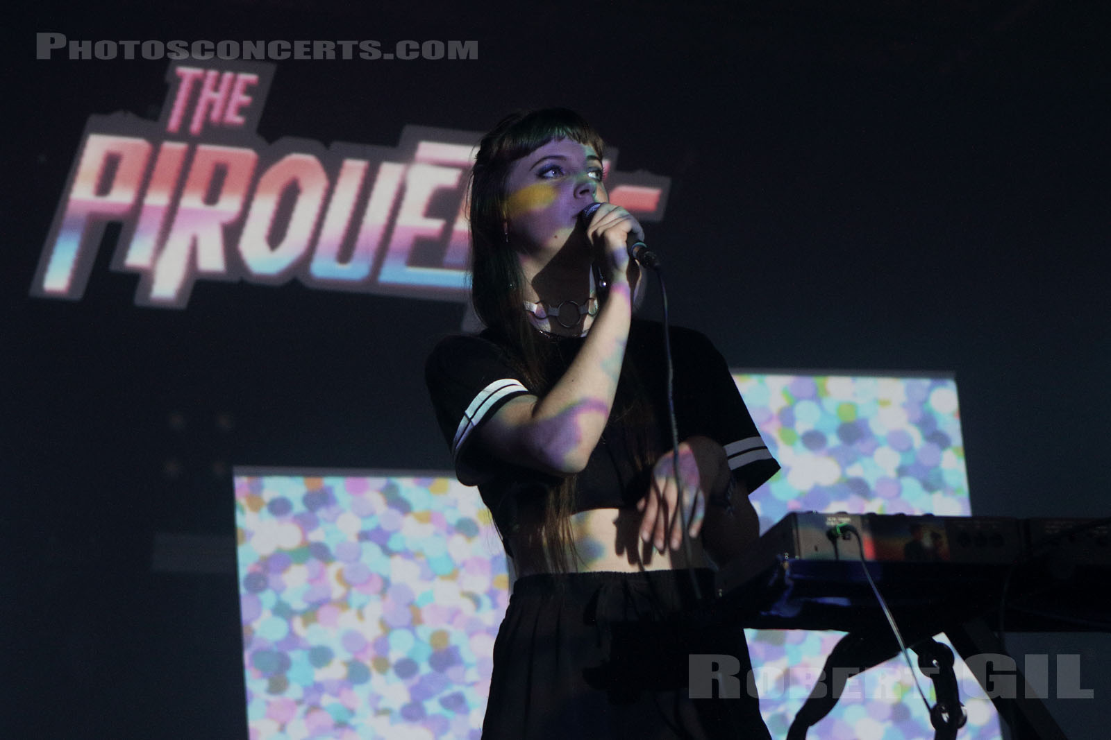 THE PIROUETTES dancing feet