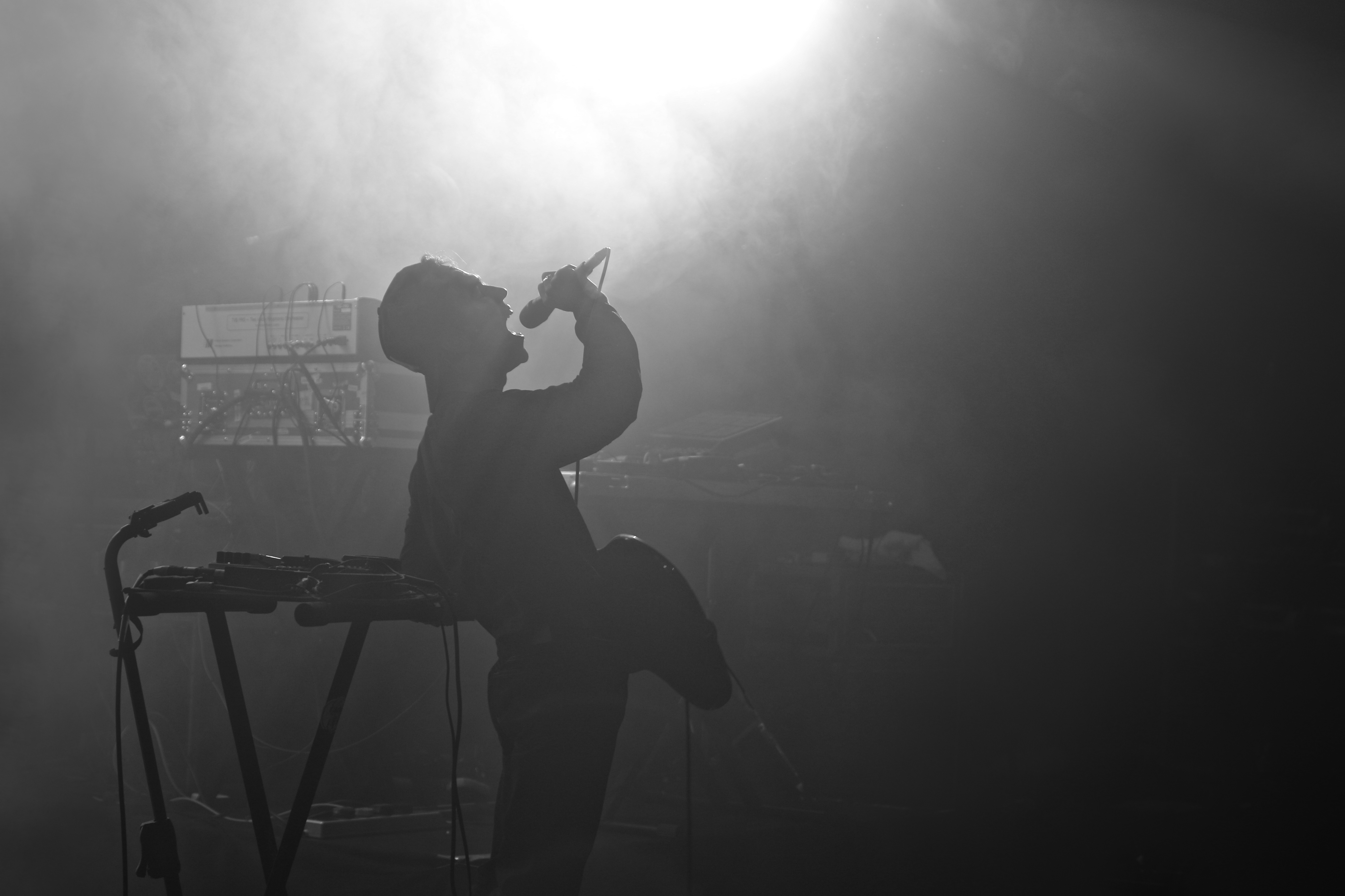Jagwar Ma en concert au Inrocks Festival, à La Cigale, à Paris, le 19 novembre 2016 