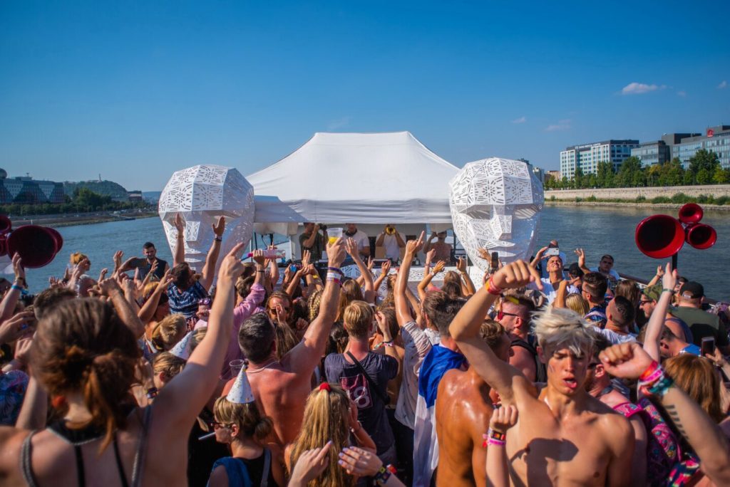 Sziget boat party 2018